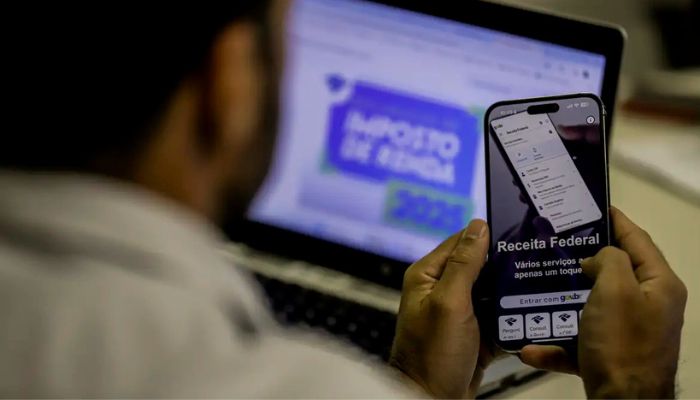 © Joédson Alves/Agência Brasil  Receita paga nesta sexta lote da malha fina do Imposto de Renda